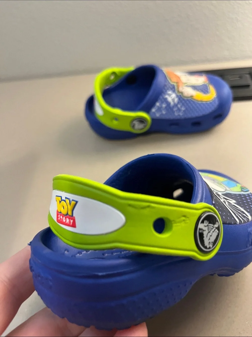 Crocs Disney Toy Story Sandals Shoes Size 4-5 Child